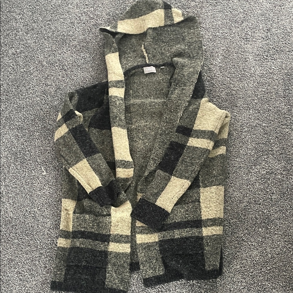 Cyrus Black and Gray Knit Sweater